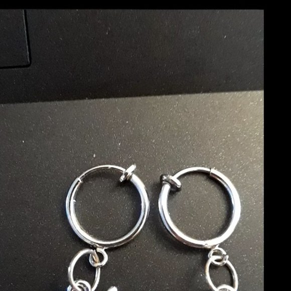 Cute Alien Cat Dangling Earring - Picture 2 of 3